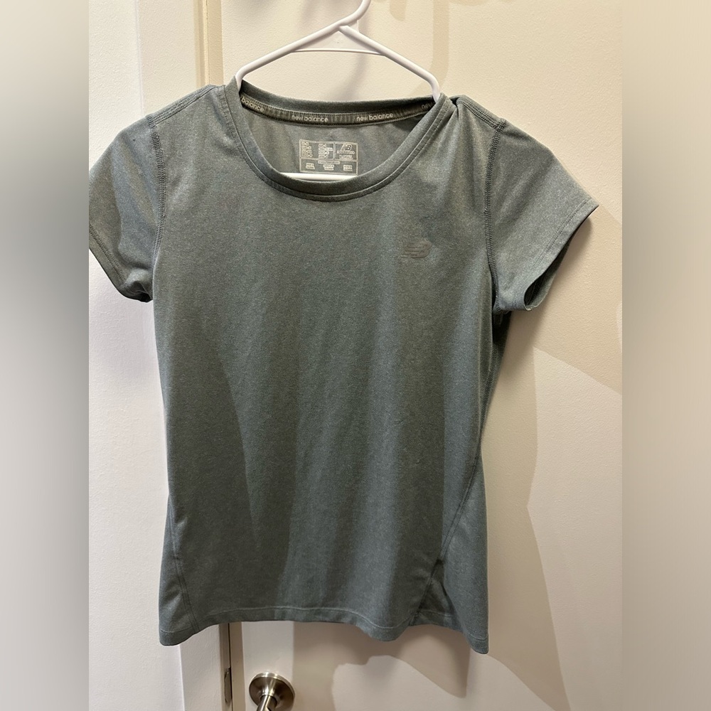 New balance xs shirt